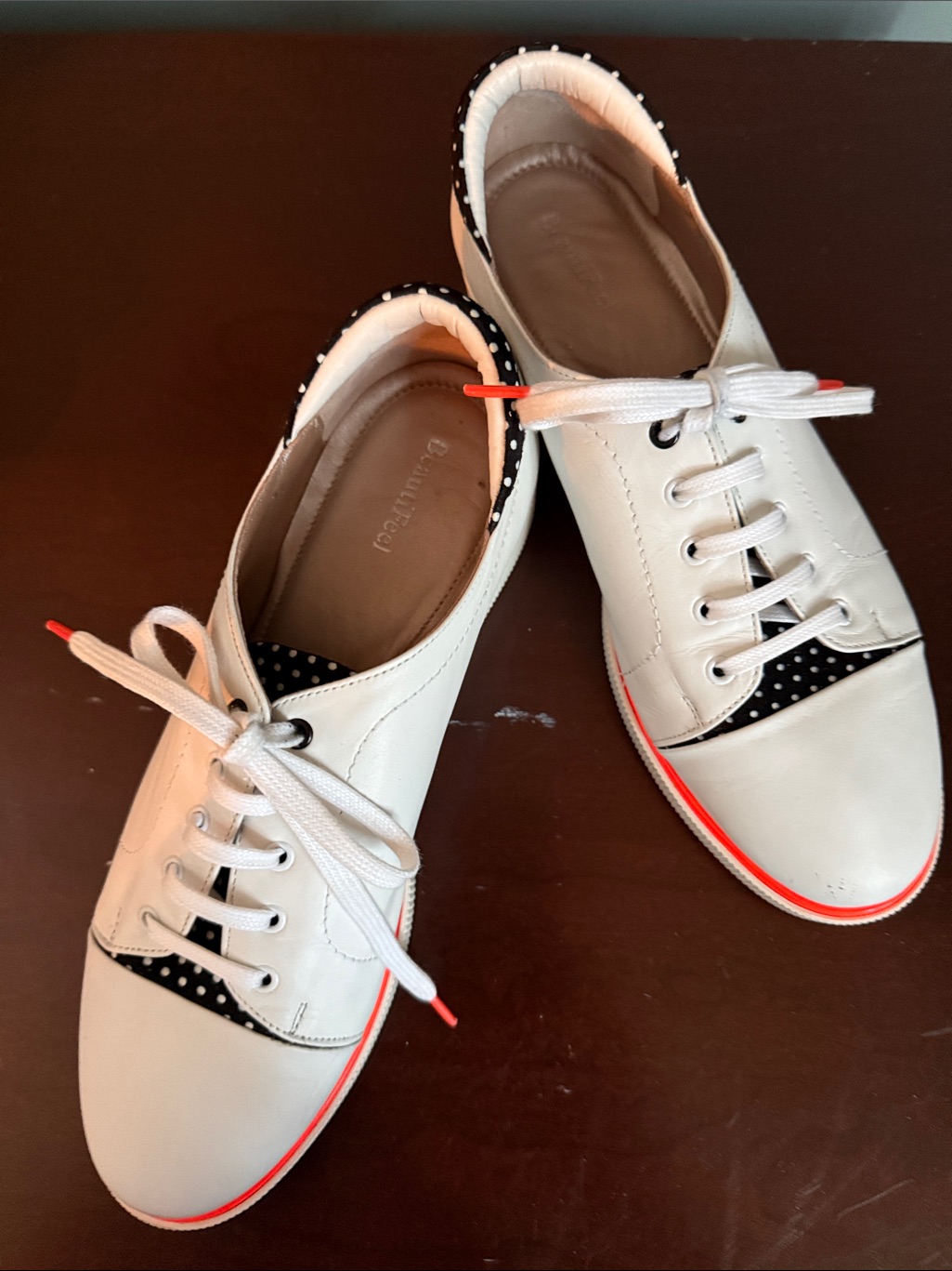 Beautifeel White Women's Casual Lace-Up Sneakers With Polka Dot Trim